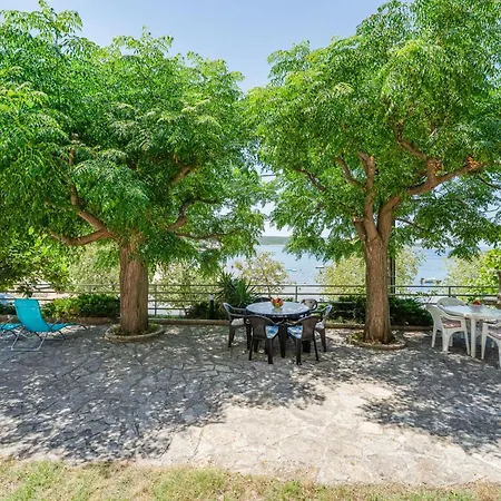 Daria 2 By Interhome Apartamento Anić