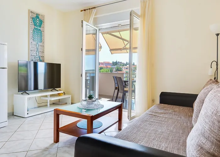 Daria 2 By Interhome شقة *