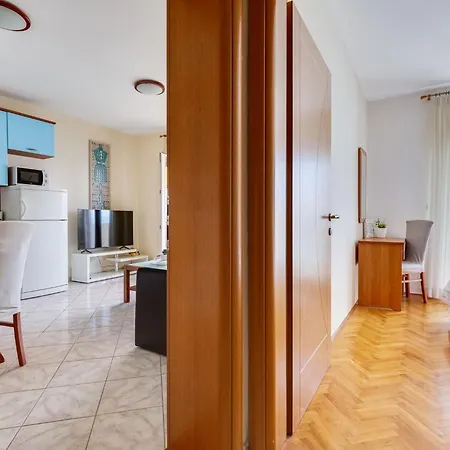 Daria 2 By Interhome Apartman *
